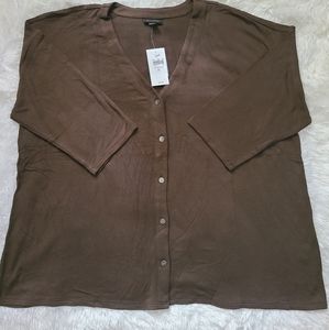 Beautiful 3/4 sleeve top